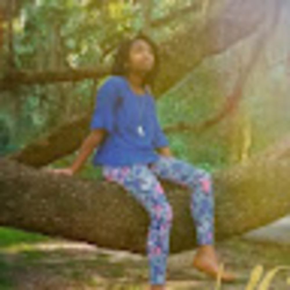 Meet your Posher, Reyla